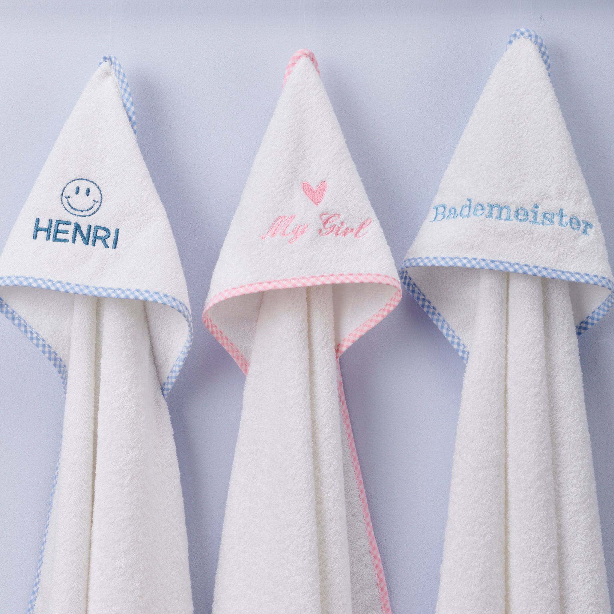 Bademantel & Kapuzenhandtuch Geschenkset – personalisiertes Babygeschenk zur Geburt oder Taufe