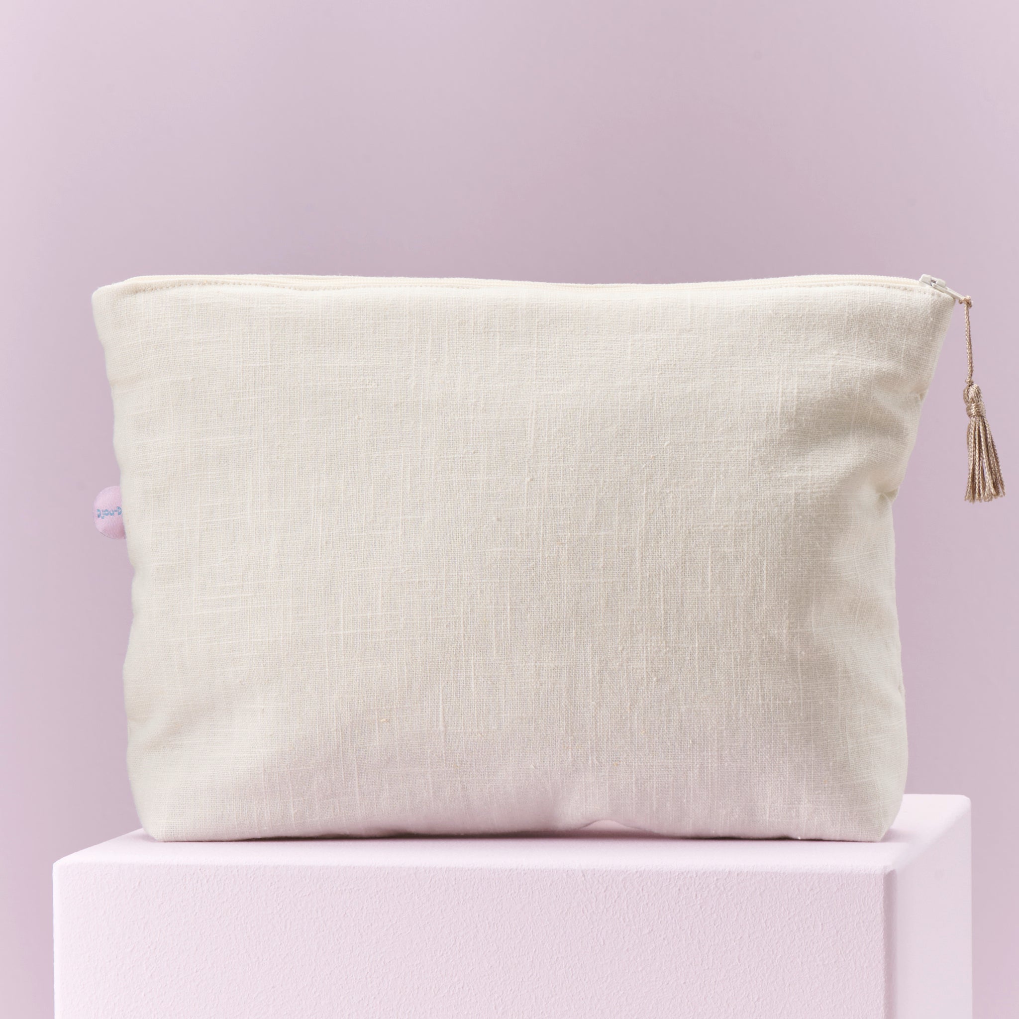 Geschenkset – personalisiertes Geburtskissen & Kulturtasche zur Geburt oder Taufe