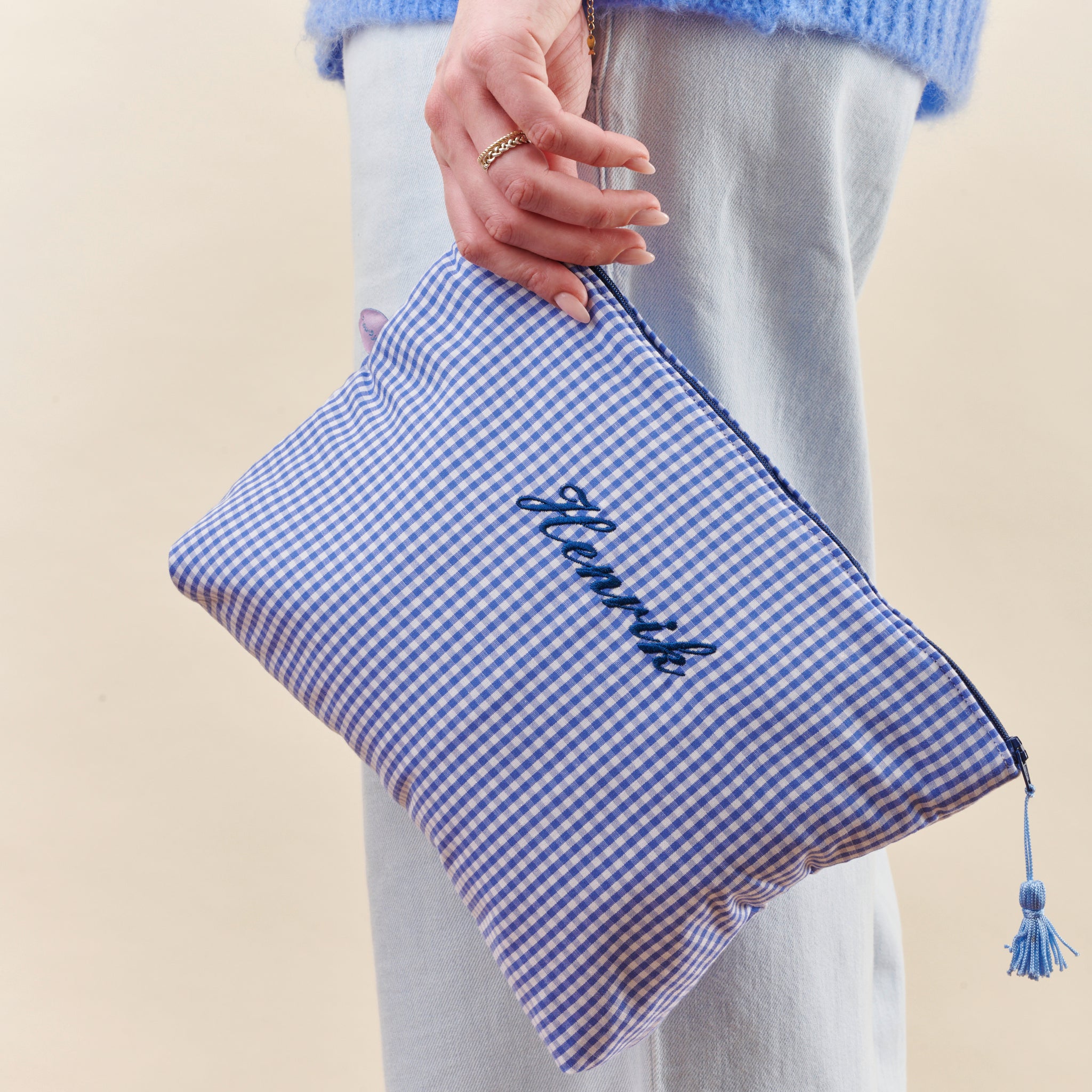 Geschenkset – personalisierte Babydecke & Kulturtasche zur Geburt mit Babysocken